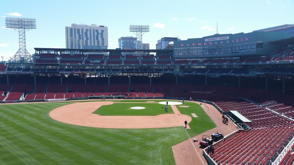 Fan hit, injured by foul ball at Fenway Park during Red Sox game